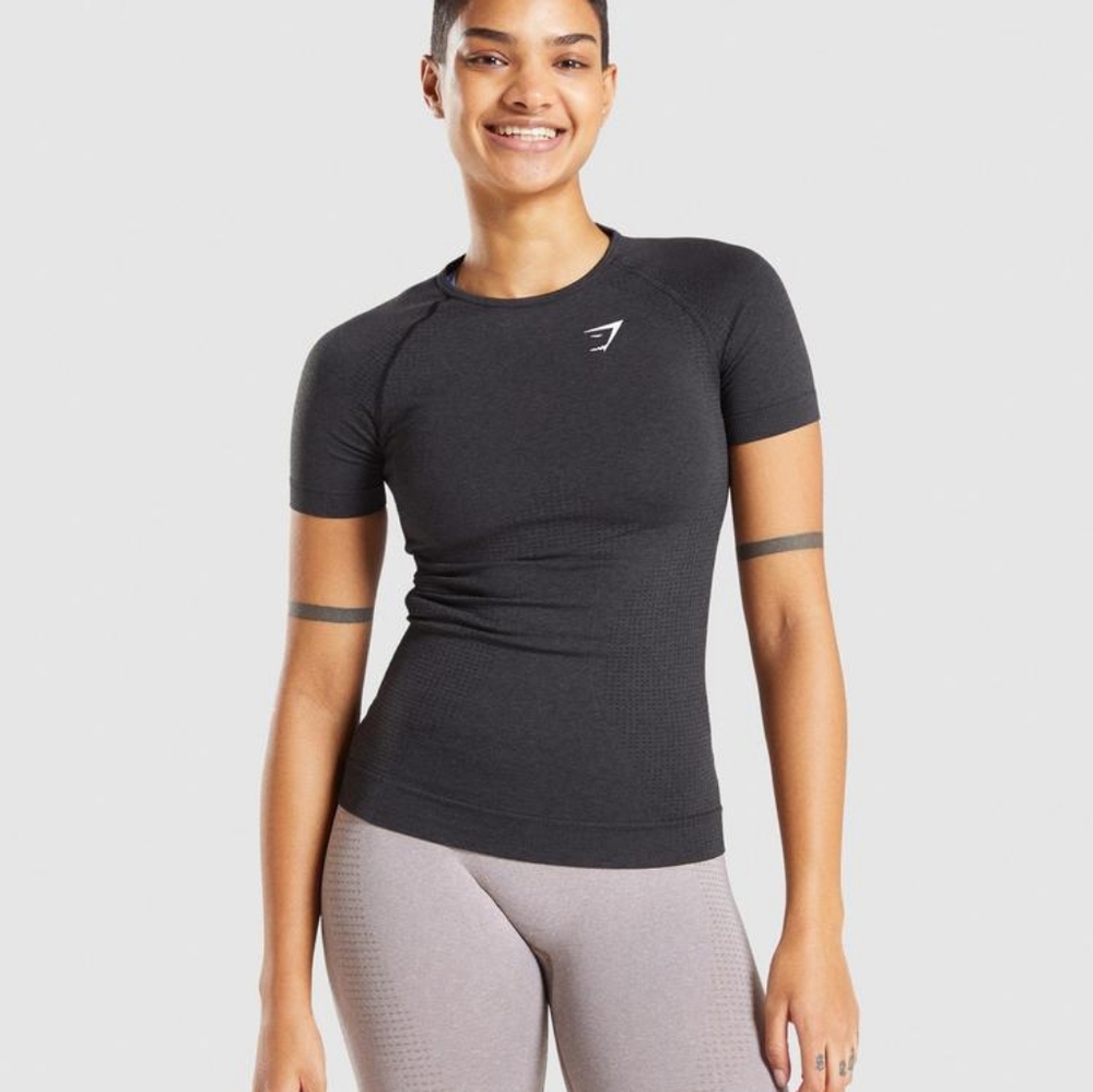Black gymshark shirt